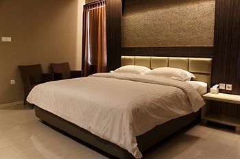 De'Corner Guest House Malang Buitenkant foto
