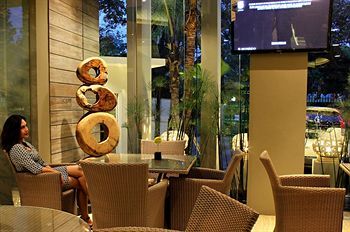De'Corner Guest House Malang Buitenkant foto
